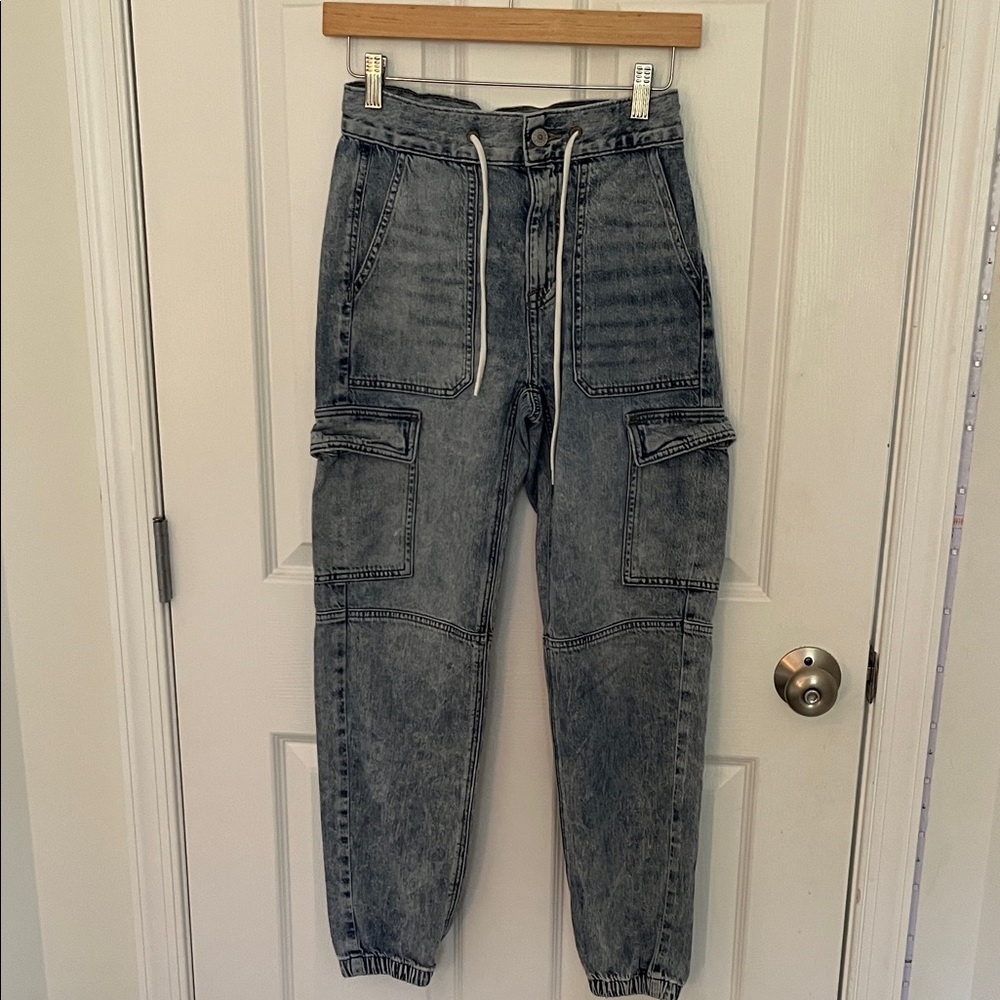 American Eagle Outfitters Acid Wash Jeans